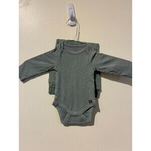 NWOT Modern Moments Green Viscose Bodysuit & Leggings Outfit - Newborn (NB)